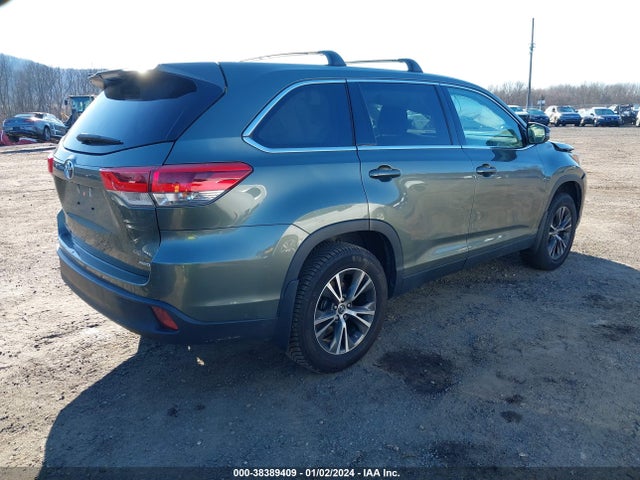 Toyota Highlander Le 2019 5TDBZRFH0KS942002 Image 4