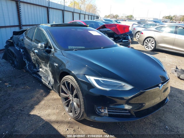 2018 TESLA MODEL S 5YJSA1E43JF251900 Photo 0