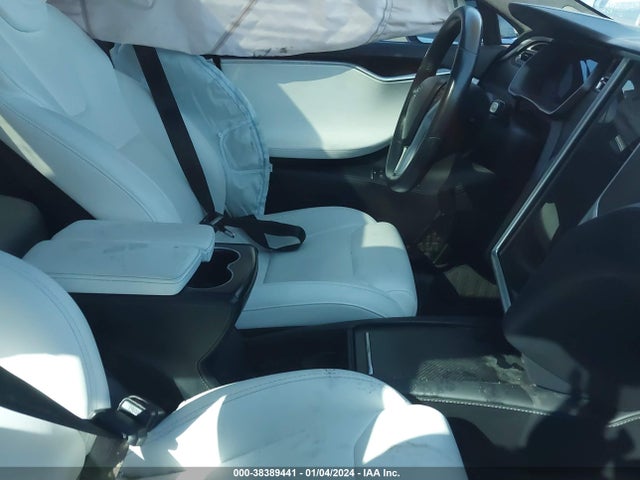 2018 TESLA MODEL S 5YJSA1E43JF251900 Photo 4