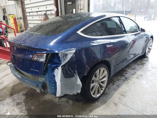 2018 TESLA MODEL 3 5YJ3E1EB5JF088559 Photo 3