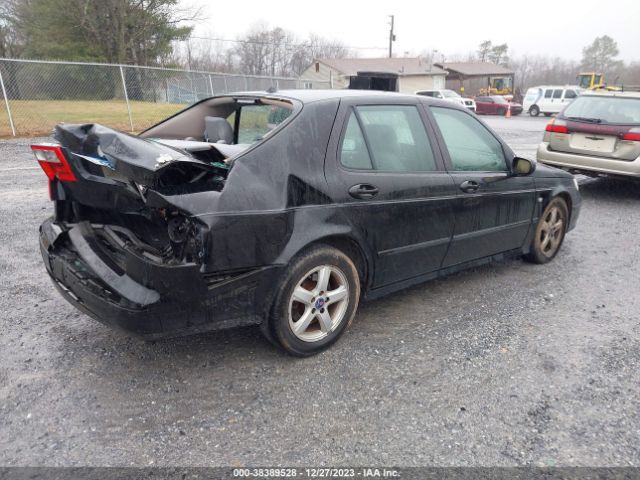 2004 SAAB 9-5 YS3ED45AX43001821 Photo 3