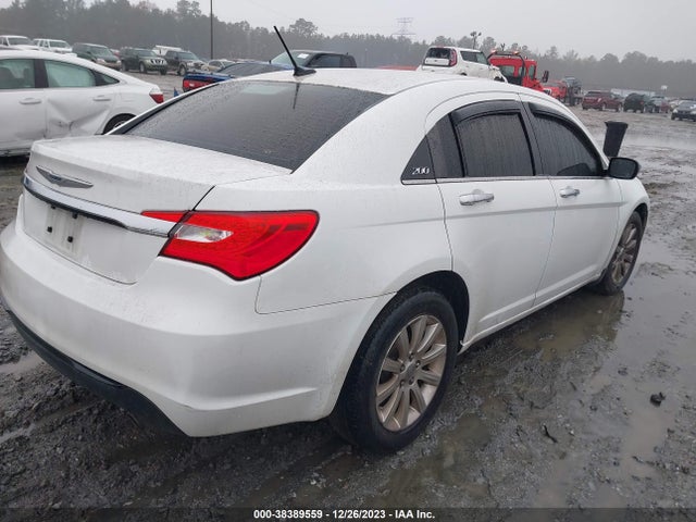 Chrysler 200 Limited 2014 1C3CCBCG8EN150297 Image 4