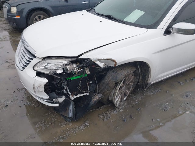 Chrysler 200 Limited 2014 1C3CCBCG8EN150297 Image 6