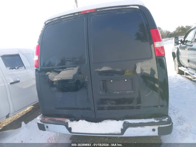 Chevrolet Express 2500 Work Van 2019 1GCWGAFP8K1240748 Image 16