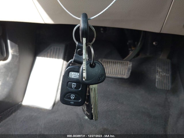2019 HYUNDAI ELANTRA SE VIN: KMHD74LF0KU805119