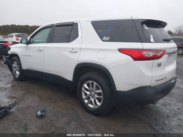 Chevrolet Traverse Ls 2018 1GNEVFKW8JJ113323 Image 3