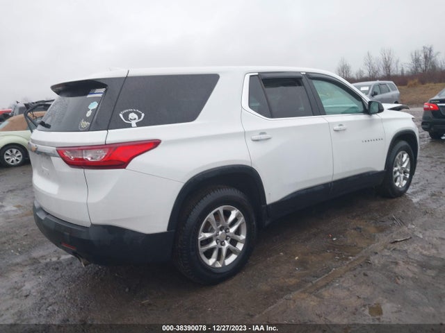 Chevrolet Traverse Ls 2018 1GNEVFKW8JJ113323 Image 4