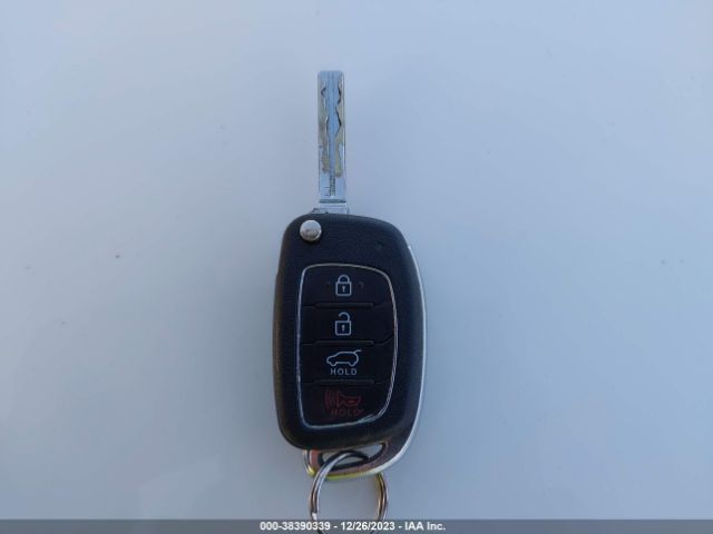 KM8J3CA41GU035062 Hyundai TUCSON SE