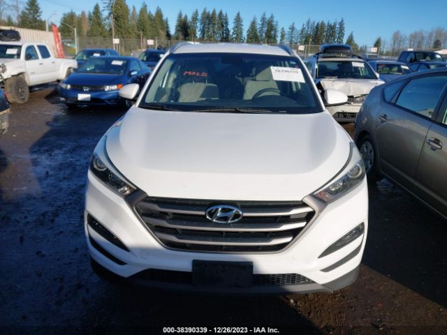 KM8J3CA41GU035062 Hyundai TUCSON SE