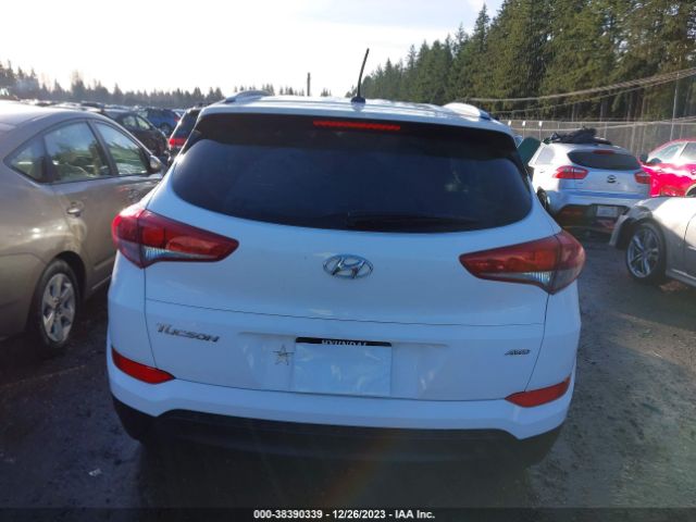 KM8J3CA41GU035062 Hyundai TUCSON SE