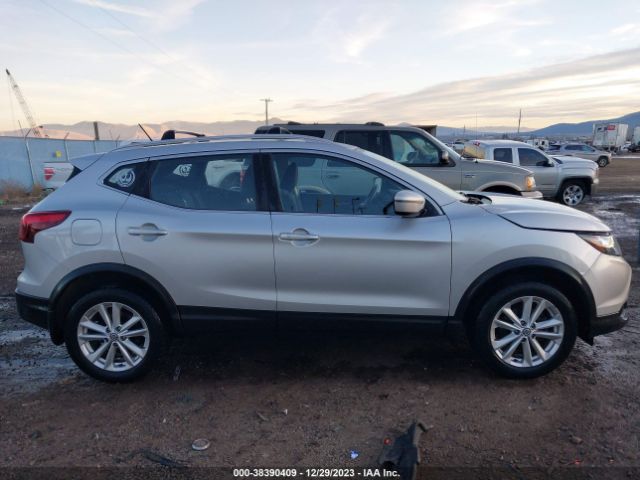 JN1BJ1CR7HW127491 Nissan Rogue Sport Sv