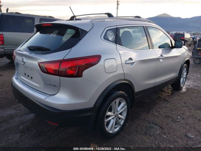 JN1BJ1CR7HW127491 Nissan Rogue Sport Sv