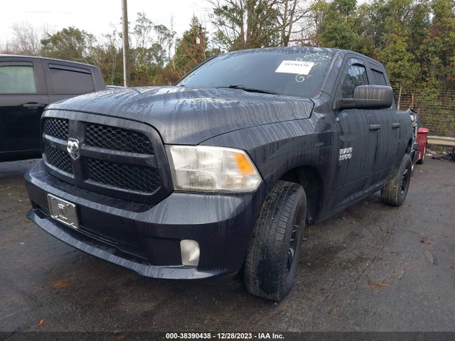 RAM 1500 Express Quad Cab 4x4 6'4 Box 2017 1C6RR7FG5HS738197 Image 2