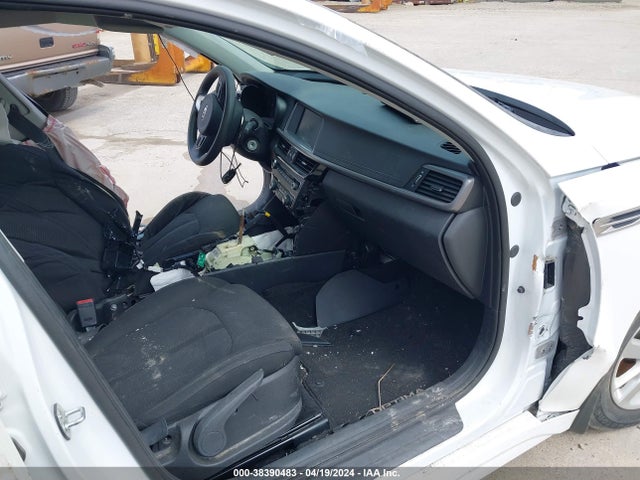 KIA Optima Lx 2018 5XXGT4L33JG190931 Image 5