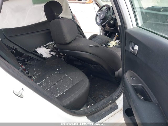 KIA Optima Lx 2018 5XXGT4L33JG190931 Image 8