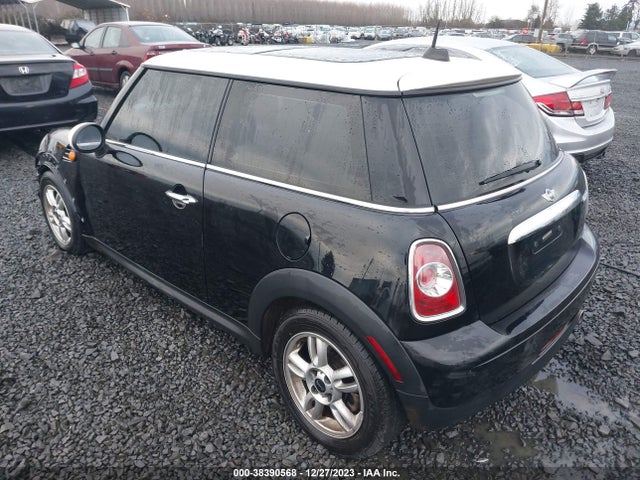 2013 MINI HARDTOP WMWSU3C56DT680980 Photo 2