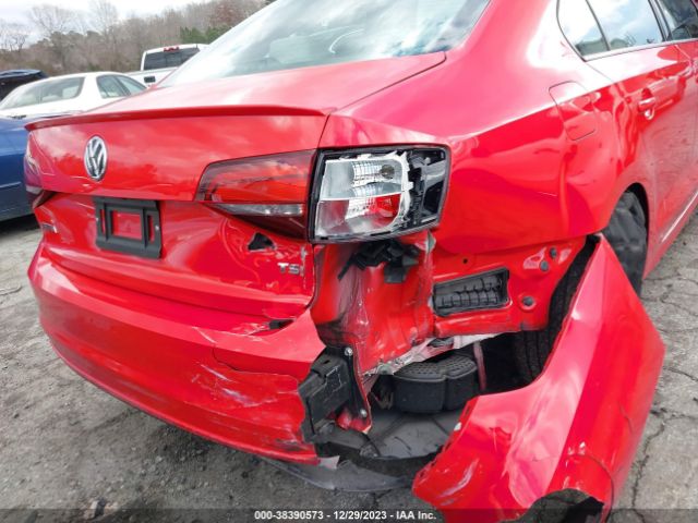 3VWD17AJ0GM226638 Volkswagen Jetta 1.8t Sport