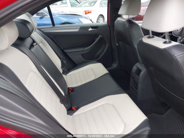 3VWD17AJ0GM226638 Volkswagen Jetta 1.8t Sport