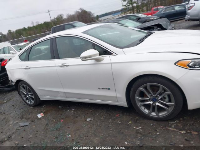 3FA6P0RU6KR204337 Ford Fusion Hybrid Titanium