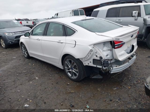 3FA6P0RU6KR204337 Ford Fusion Hybrid Titanium