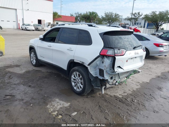 1C4PJLCB3MD134882 Jeep Cherokee Latitude Fwd