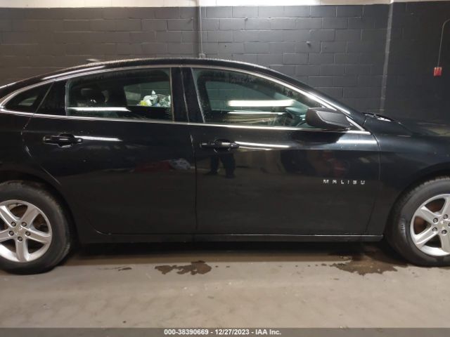 1G1ZB5ST2LF080076 Chevrolet Malibu Fwd Ls