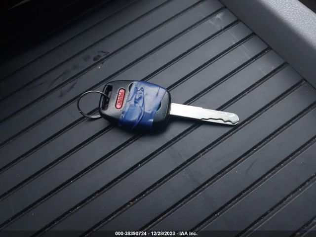 5FNYF4H20EB015508 Honda PILOT LX