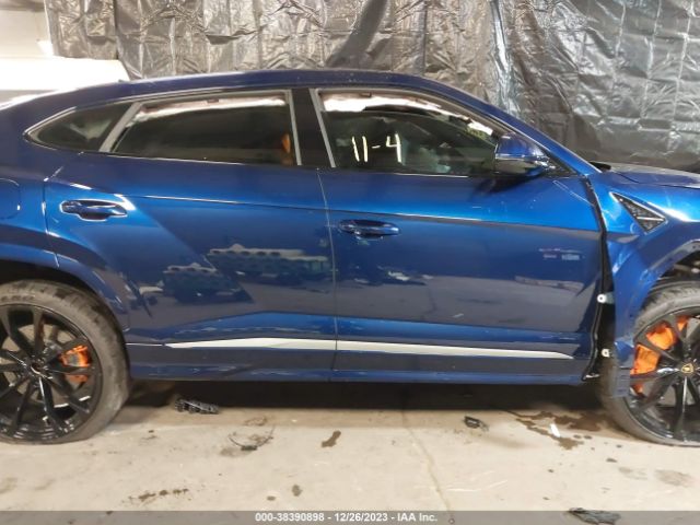 ZPBUA1ZL0NLA18224 Lamborghini Urus Graphite Capsule/pearl Capsule