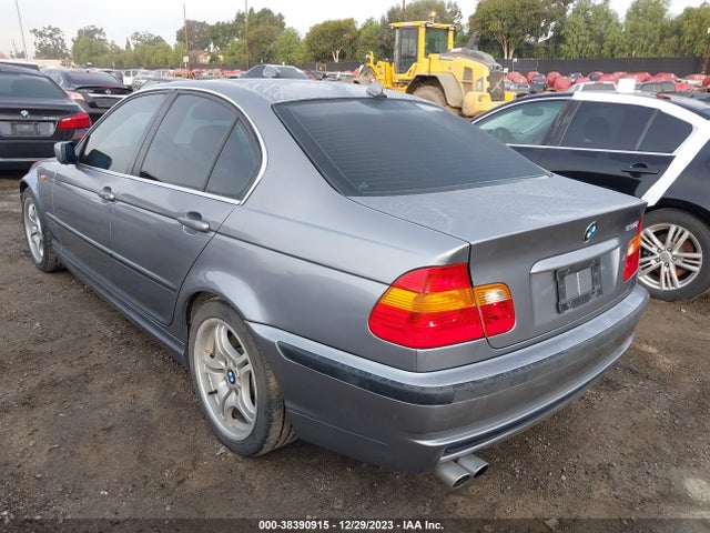 2005 BMW 330I VIN: WBAEV53495KM42402
