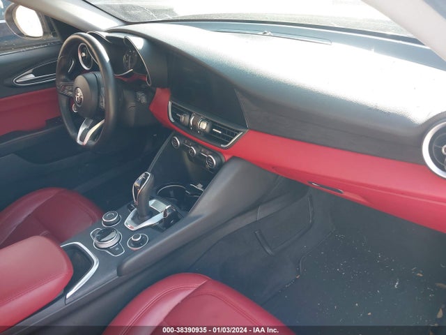 ZARFANAN2L7638427 Alfa Romeo Giulia Awd