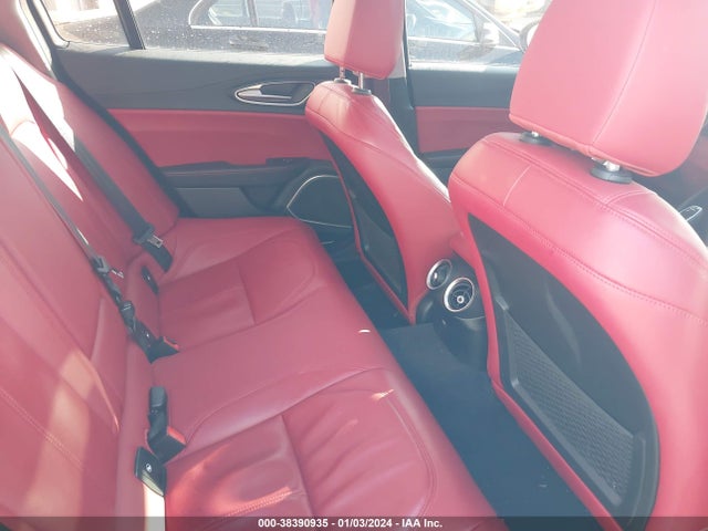 ZARFANAN2L7638427 Alfa Romeo Giulia Awd