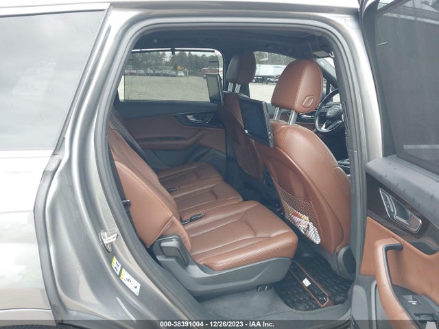 WA1LHAF75HD052691 Audi Q7 2.0t Premium