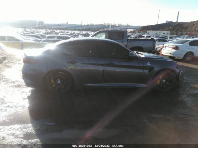 ZARFAEAV2H7558018 Alfa Romeo Giulia Quadrifoglio Rwd