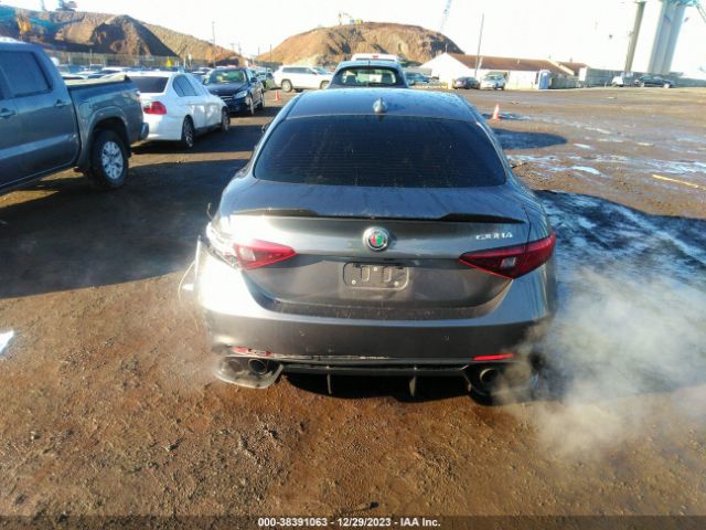 ZARFAEAV2H7558018 Alfa Romeo Giulia Quadrifoglio Rwd