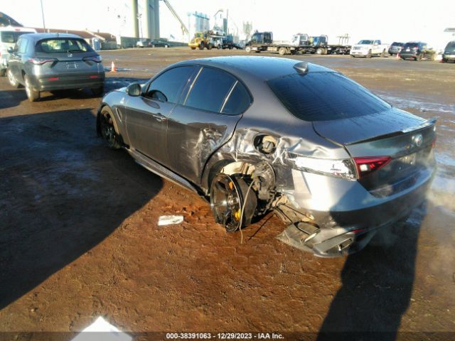ZARFAEAV2H7558018 Alfa Romeo Giulia Quadrifoglio Rwd