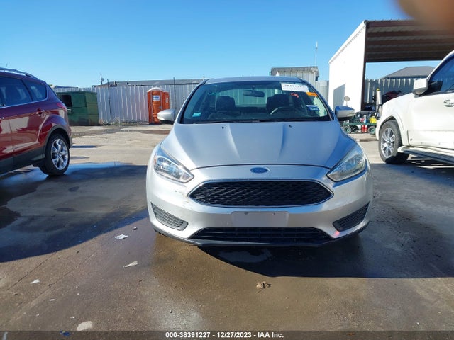 2015 FORD FOCUS SE VIN: 1FADP3F22FL342358