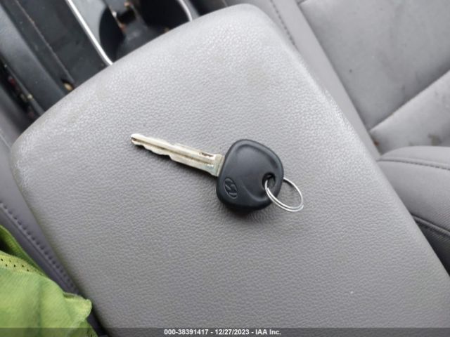 5NPD84LF8JH224557 Hyundai ELANTRA SEL