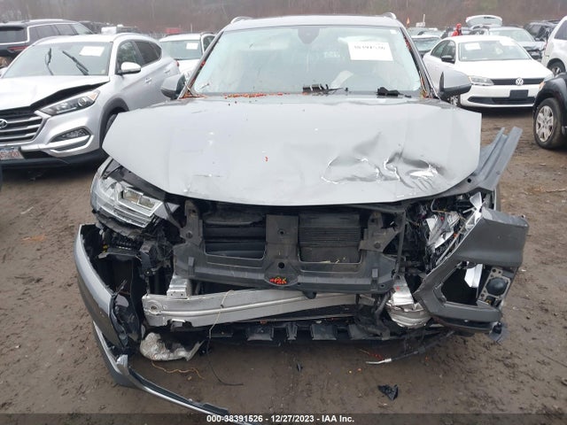 Audi Q7 3.0t Premium 2017 WA1VAAF76HD021835 Image 12