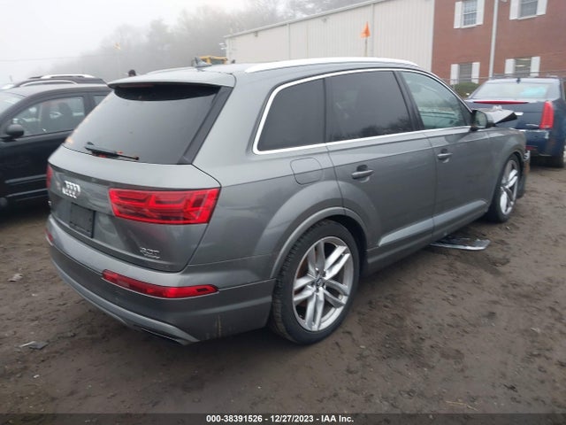 Audi Q7 3.0t Premium 2017 WA1VAAF76HD021835 Image 4
