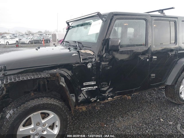 2015 JEEP WRANGLER UNLIMITED SPORT VIN: 1C4BJWDG4FL586077