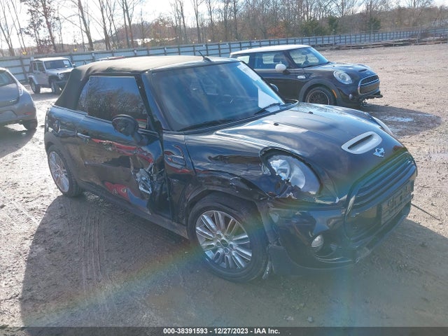 2017 MINI CONVERTIBLE WMWWG9C56H3C80602 Photo 0