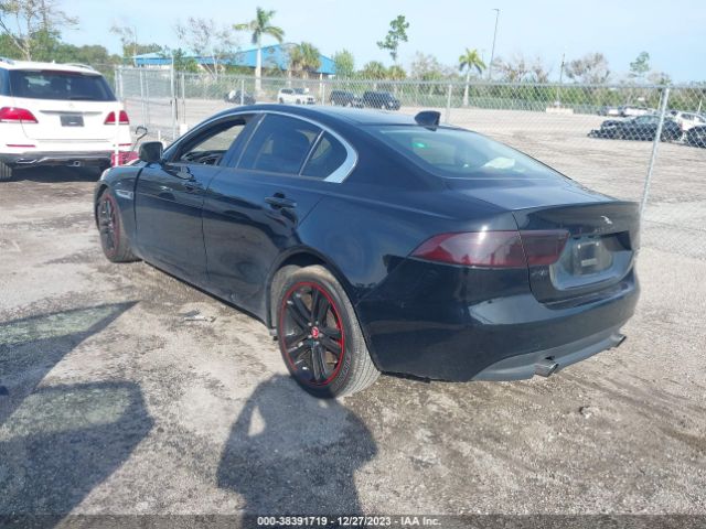 SAJAD4BV8HA963597 Jaguar Xe 35t Premium