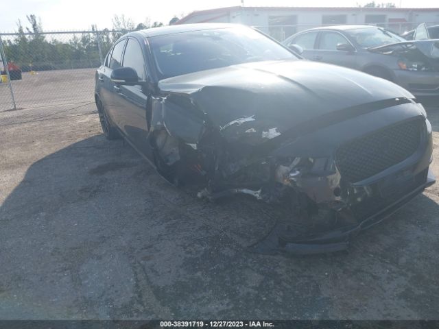 SAJAD4BV8HA963597 Jaguar Xe 35t Premium