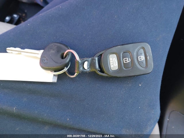 Hyundai ELANTRA SE 2019 5NPD74LF6KH439388 Image 11