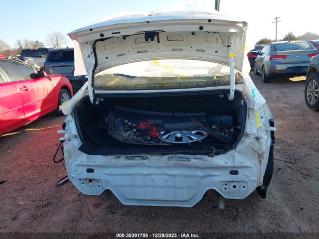 Hyundai ELANTRA SE 2019 5NPD74LF6KH439388 Image 16