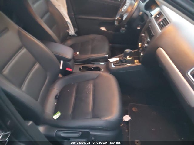 2013 VOLKSWAGEN JETTA 2.5L SE VIN: 3VWDP7AJ1DM200320
