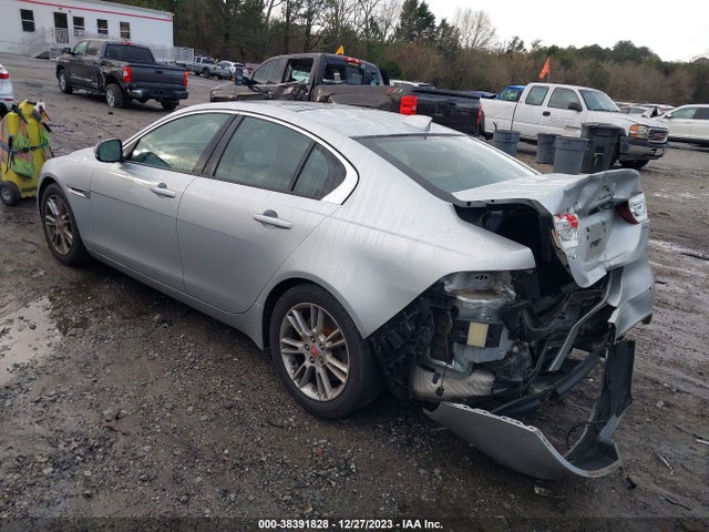 2017 JAGUAR XE SAJAD4BG2HA961328 Photo 2