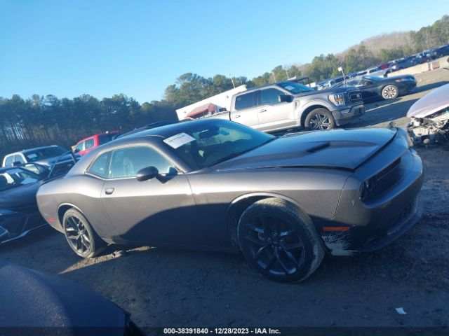 2C3CDZAG7NH143780 Dodge Challenger Sxt