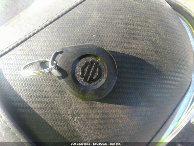 2007 HARLEY-DAVIDSON VRSCA 1HD1HFZ157K803900 Photo 10