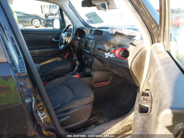 ZACNJBC17KPJ86407 Jeep Renegade Trailhawk 4x4